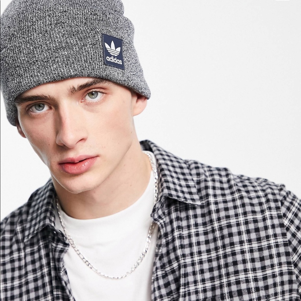 NWT Adidas Originals Unisex Grove Beanie in Heather Grey